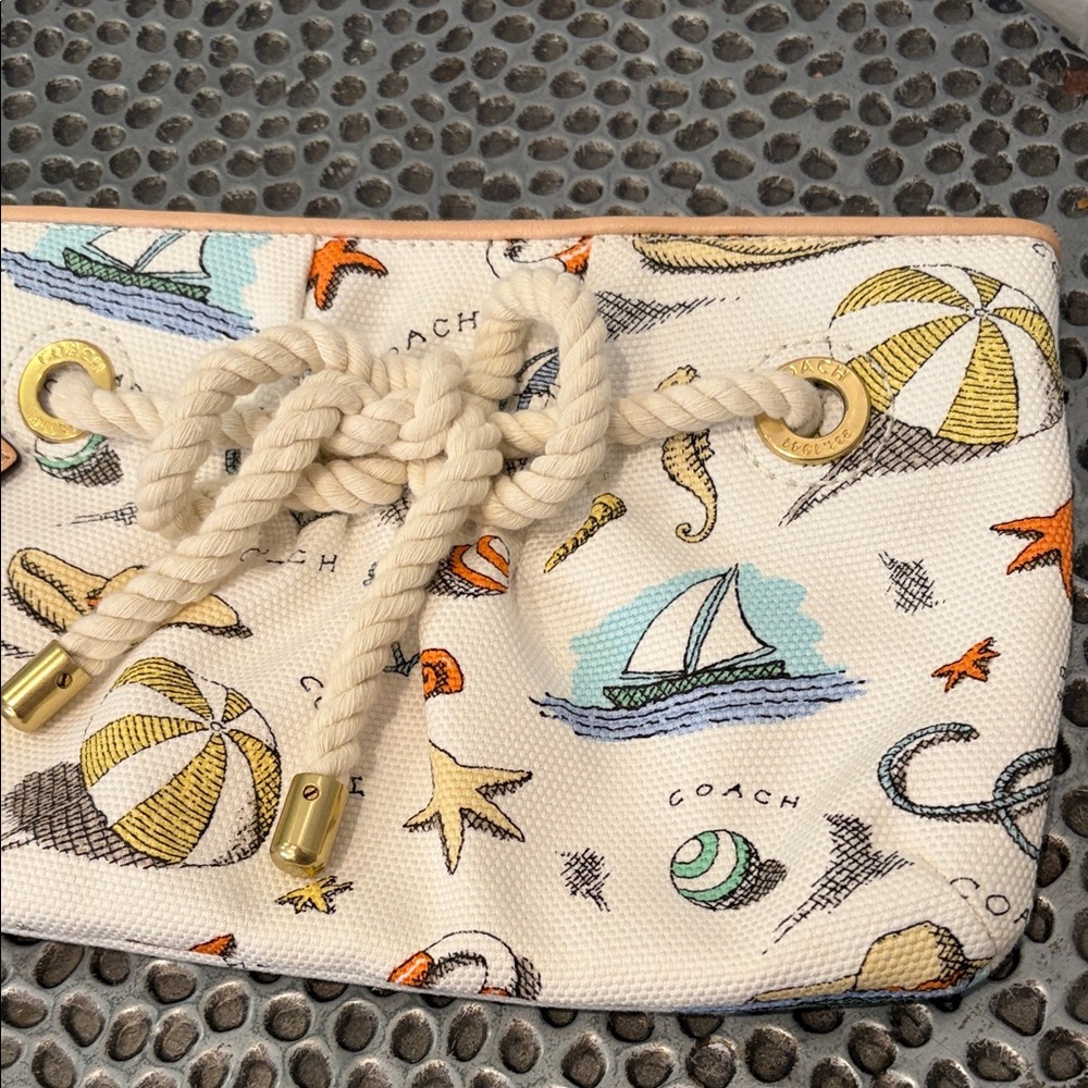 Coach Limited Edition 2010 Pierre Le Tan Large Beach Wristlet - Picture 3 of 9
